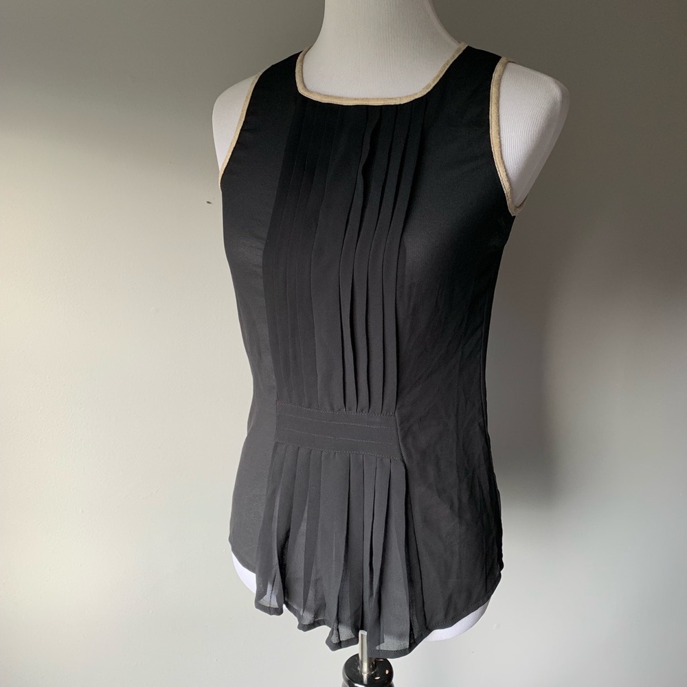 Monteau Black and Tan Sleeveless Top